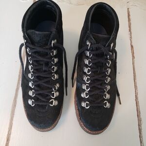 Source Unknown Black Lace-Up Ankle Booties